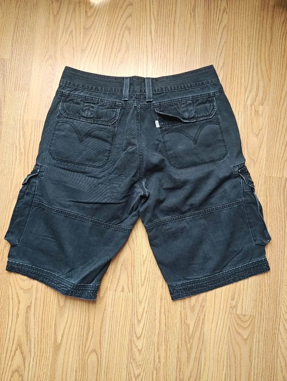 Levi's Mens Black Cargo Shorts Size 32 Cotton Rugged Casual Outdoor